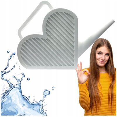 Inny producent Konewka do roślin ogrodnicza HEART WHITE dekoracja ozdobna 0,8L 1 sztuka Inny producent Konewka do roślin ogrodnicza HEART WHITE dekoracja ozdobna 0,8L 1 sztuka
