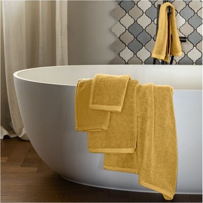 Telo Doccia Fazzini In Spugna 5oogr Di Puro Cotone Giallo Ocra Telo Doccia Fazzini In Spugna 5oogr Di Puro Cotone Giallo Ocra