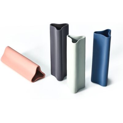 Polskie Fabryki Porcelany Ćmielów i Chodzież Wazon MC 16 cm różowy CD23 Polskie Fabryki Porcelany Ćmielów i Chodzież Wazon MC 16 cm różowy CD23