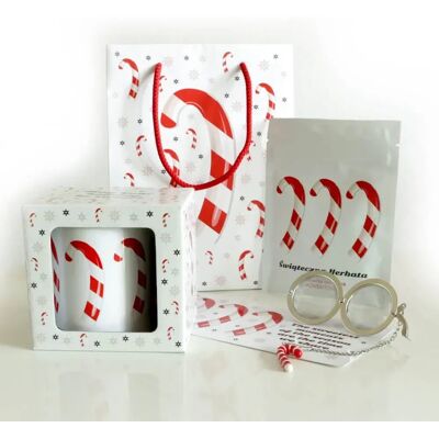 Cup&You Candy Set. Świąteczny Prezent – Uroczy Zestaw Prezentowy Z Owocową Herbatą Bożonarodzeniową, Kubkiem, Zaparzaczem Z Zawieszką Laską I Pocztówką Ze Ś.. Cup&You Candy Set. Świąteczny Prezent – Uroczy Zestaw Prezentowy Z Owocową Herbatą Bożonarodzeniową, Kubkiem, Zaparzaczem Z Zawieszką Laską I Pocztówką Ze Ś..