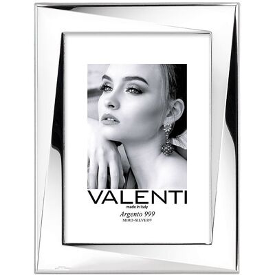 Valenti Ramka na zdjęcia Rozmiar: 20x25 cm SKU: VL51042/6L Valenti Ramka na zdjęcia Rozmiar: 20x25 cm SKU: VL51042/6L