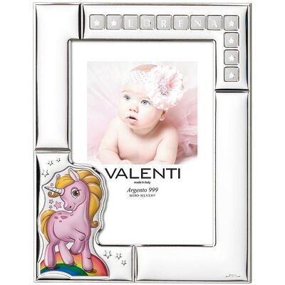 Valentina Ramka na zdjęcie z jednorożcem i naklejkami Rozmiar: 13x18 cm Kolor: Różowy SKU: VL73125/4LR Valentina Ramka na zdjęcie z jednorożcem i naklejkami Rozmiar: 13x18 cm Kolor: Różowy SKU: VL73125/4LR