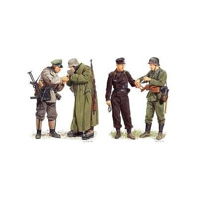 Dragon Ball, figurki Stalingrad Inferno, 4 szt. Dragon Ball, figurki Stalingrad Inferno, 4 szt.
