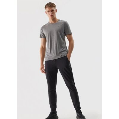 4F Spodnie męskie, basic, głęboka czerń, rozmiar M 4F Spodnie męskie, basic, głęboka czerń, rozmiar M