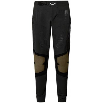 Długie Spodnie Rowerowe Oakley Seeker Edge Pant - Blackout, 34 Długie Spodnie Rowerowe Oakley Seeker Edge Pant - Blackout, 34