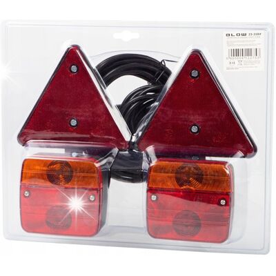 Blow LAMPA TYLNA ZESPOLONA Z TRÓJKĄTEM Z MAGNESEM ŻARÓWKI PRZEWÓD WTYK 7 PIN Blow LAMPA TYLNA ZESPOLONA Z TRÓJKĄTEM Z MAGNESEM ŻARÓWKI PRZEWÓD WTYK 7 PIN