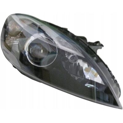 Volvo OE VOLVO V40CC lampa przednia prawa reflektor xenon 31420122 Volvo OE VOLVO V40CC lampa przednia prawa reflektor xenon 31420122