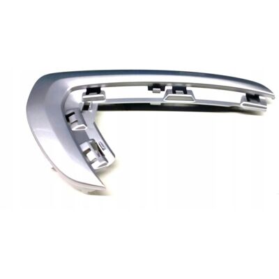 Volvo OE VOLVO XC70 przednia lewa kratka chrom w zderzak OE Volvo OE VOLVO XC70 przednia lewa kratka chrom w zderzak OE
