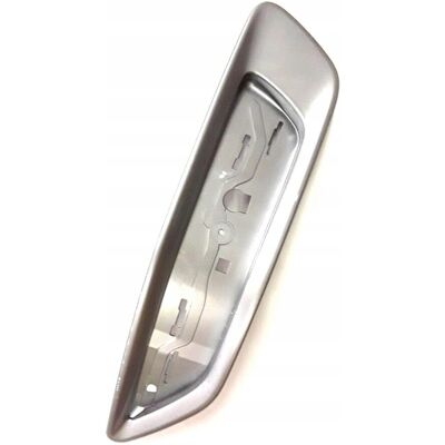 Volvo OE VOLVO XC70 ramka ch odblask zderzak tylny prawy OE 30744514 Volvo OE VOLVO XC70 ramka ch odblask zderzak tylny prawy OE 30744514