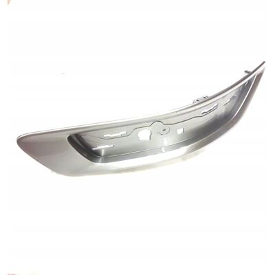 Volvo OE VOLVO XC70 ramka chr odblask zderzak tylny lewy OE 30744513 Volvo OE VOLVO XC70 ramka chr odblask zderzak tylny lewy OE 30744513