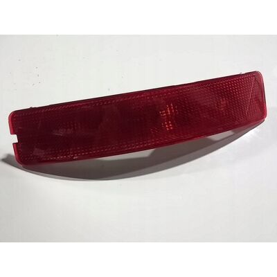 Volvo OE VOLVO XC90 odblask zderzaka tyl prawy 8648295 OE Volvo OE VOLVO XC90 odblask zderzaka tyl prawy 8648295 OE