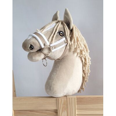 Super Kantar regulowany dla konia Hobby Horse A3 beżowy białym futerkiem Super Kantar regulowany dla konia Hobby Horse A3 beżowy białym futerkiem