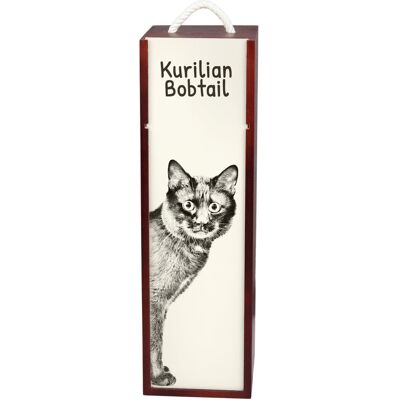 Kurylski bobtail - pudełko na wino z kotem, pudełko na alkohol z grafiką, personalizowane pudełko na prezent marki Art-Dog Kurylski bobtail - pudełko na wino z kotem, pudełko na alkohol z grafiką, personalizowane pudełko na prezent marki Art-Dog
