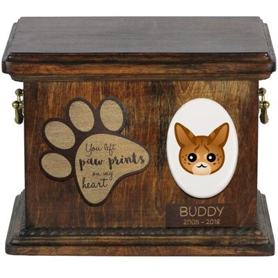 Savannah - skrzynia pamiątkowa kota, personalizowana skrzynia, pamiątkowe pudełko na kocie pamiątki marki Art-Dog Savannah - skrzynia pamiątkowa kota, personalizowana skrzynia, pamiątkowe pudełko na kocie pamiątki marki Art-Dog