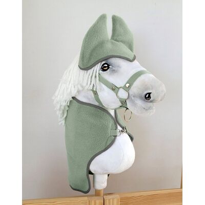 Super Zestaw dla Hobby Horse A4: derka + nauszniki – szałwia Super Zestaw dla Hobby Horse A4: derka + nauszniki – szałwia