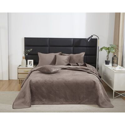 Narzuta pikowana Velvet na łóżko 240x220 cm Maya brązowa Spod Igły i Nitki Narzuta pikowana Velvet na łóżko 240x220 cm Maya brązowa Spod Igły i Nitki