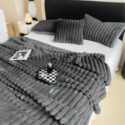 Realne Ceny Koc Dekoracyjny Kapa Narzuta na Łóżko Kanapę Tłoczony Prążki 200 x 220 cm Duży Realne Ceny Koc Dekoracyjny Kapa Narzuta na Łóżko Kanapę Tłoczony Prążki 200 x 220 cm Duży