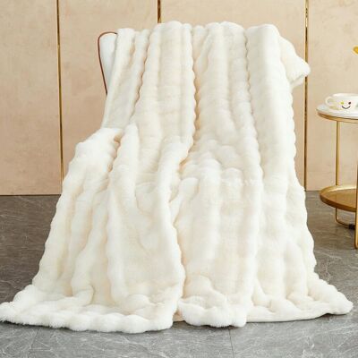 Inny producent Koc SHANNA poliester 130 cm x 160 cm Inny producent Koc SHANNA poliester 130 cm x 160 cm