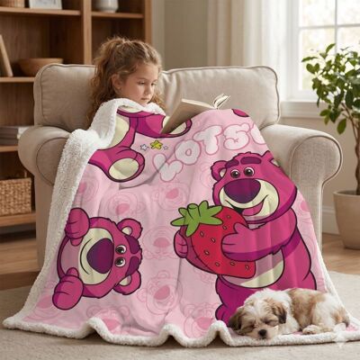 Aymax Koc Sherpa Disney Pixar Toy Story 130x170 cm – Lotso, miękki i ciepły „baranek” Aymax Koc Sherpa Disney Pixar Toy Story 130x170 cm – Lotso, miękki i ciepły „baranek”
