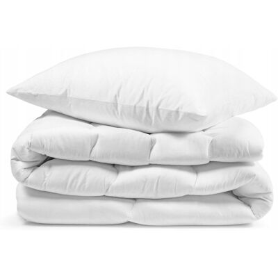 Inny producent Kołdra 4 pory roku podwójna Easy Sleep 140x200 cm. + poduszka 50x60 cm. Inny producent Kołdra 4 pory roku podwójna Easy Sleep 140x200 cm. + poduszka 50x60 cm.