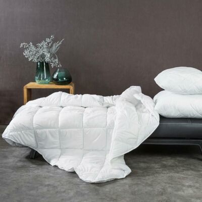 DESIGN 91 Kołdra antyalergiczna 140x200 Basic termozgrzewalna całoroczna D91 DESIGN 91 Kołdra antyalergiczna 140x200 Basic termozgrzewalna całoroczna D91