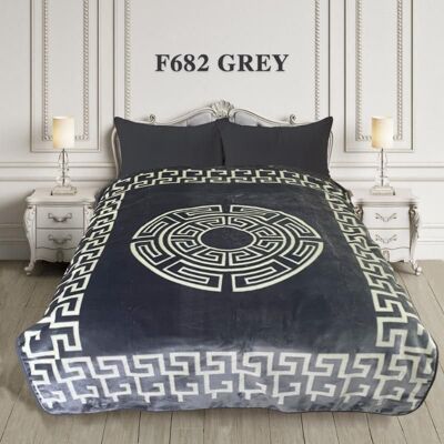 Inny producent Narzuta Koc VERSACE 160x220 GRAY T149 Inny producent Narzuta Koc VERSACE 160x220 GRAY T149