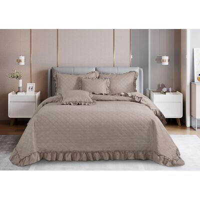Spod Igły i Nitki Taupe Narzuta Pikowana Z Falbanką 240x260 Ruffy Spod Igły i Nitki Taupe Narzuta Pikowana Z Falbanką 240x260 Ruffy