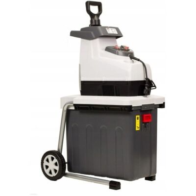 Rozdrabniacz gałęzi NAC - 2800W, 44mm, stalowe ostrze Rozdrabniacz gałęzi NAC - 2800W, 44mm, stalowe ostrze