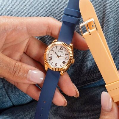 Guess Mini Luna zegarek damski zestaw dwa paski GW0692L2 Guess Mini Luna zegarek damski zestaw dwa paski GW0692L2
