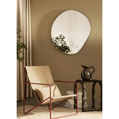 Lustro Pond z mosiądzu XL od ferm LIVING - Design inspirowany wodą Lustro Pond z mosiądzu XL od ferm LIVING - Design inspirowany wodą