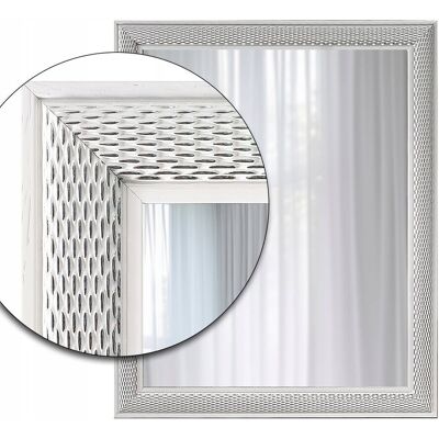 Fabryka Luster Lustro w białej drewnianej ramie z unikalnym srebrnym ornamenetem 40x60 Z3 Fabryka Luster Lustro w białej drewnianej ramie z unikalnym srebrnym ornamenetem 40x60 Z3