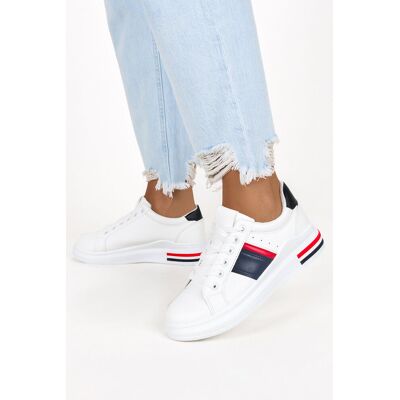 Białe sneakersy na platformie damskie buty sportowe sznurowane Casu J2135-2-39 Białe sneakersy na platformie damskie buty sportowe sznurowane Casu J2135-2-39