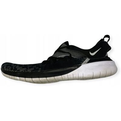 Buty sportowe męskie wsuwane czarne Nike 42 Buty sportowe męskie wsuwane czarne Nike 42