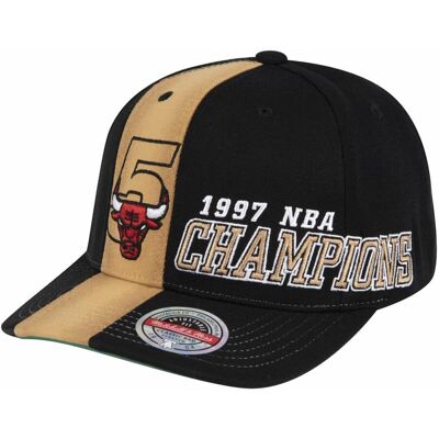 Czapka z daszkiem Mitchell & Ness NBA Chicago Bulls 97 Champs Stretch Czapka z daszkiem Mitchell & Ness NBA Chicago Bulls 97 Champs Stretch
