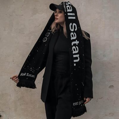 Pozostali producenci Szalik Holy Blvk XXL Eat Pussy Pozostali producenci Szalik Holy Blvk XXL Eat Pussy