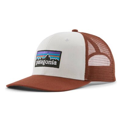 Inny producent Czapka Z Daszkiem Patagonia P-6 Logo Trucker Hat - White / Rusty Red Inny producent Czapka Z Daszkiem Patagonia P-6 Logo Trucker Hat - White / Rusty Red