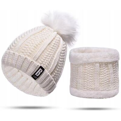 Carla Komplet Zimowy Damski Czapka I Komin Ciepły Zestaw Zima Handmade Biały Carla Komplet Zimowy Damski Czapka I Komin Ciepły Zestaw Zima Handmade Biały