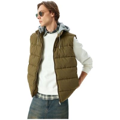 Inny producent KOTON KAMIZELKA MĘSKA GARNITUROWA PIKOWANA KHAKI Z KAPTUREM S 5DA Inny producent KOTON KAMIZELKA MĘSKA GARNITUROWA PIKOWANA KHAKI Z KAPTUREM S 5DA