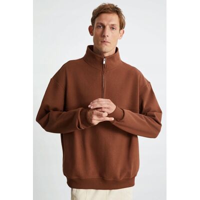 Inny producent MĘSKA BLUZA Z ZAMKIEM I STÓJKĄ W KOLORZE BRĄZOWYM 2XL 5GA* Inny producent MĘSKA BLUZA Z ZAMKIEM I STÓJKĄ W KOLORZE BRĄZOWYM 2XL 5GA*
