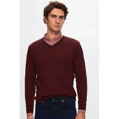 Inny producent MĘSKI SWETER Z DEKOLTEM V W KOLORZE BORDOWYM Z BAWEŁNY I AKRYLU S 5GA* Inny producent MĘSKI SWETER Z DEKOLTEM V W KOLORZE BORDOWYM Z BAWEŁNY I AKRYLU S 5GA*