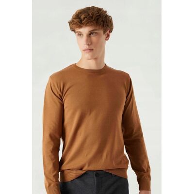 Inny producent SWETER MĘSKI BEŻOWY W KLASYCZNYM STYLU Z OKRĄGŁYM DEKOLTEM M 5GA* Inny producent SWETER MĘSKI BEŻOWY W KLASYCZNYM STYLU Z OKRĄGŁYM DEKOLTEM M 5GA*