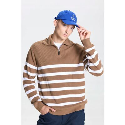 Inny producent SWETER MĘSKI BEŻOWY W PASKI Z ZAMKIEM I FAKTURĄ PRĄŻKOWANĄ XL 5GA* Inny producent SWETER MĘSKI BEŻOWY W PASKI Z ZAMKIEM I FAKTURĄ PRĄŻKOWANĄ XL 5GA*