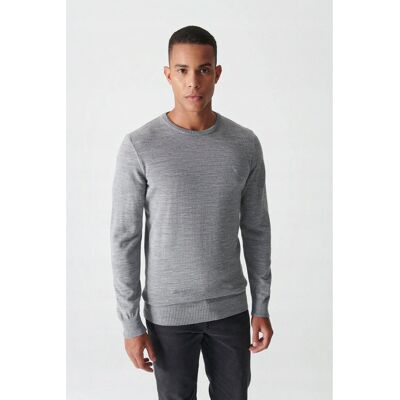 Inny producent SWETER MĘSKI SZARY MELANŻ Z OKRĄGŁYM DEKOLTEM 100% AKRYL S 5GA* Inny producent SWETER MĘSKI SZARY MELANŻ Z OKRĄGŁYM DEKOLTEM 100% AKRYL S 5GA*