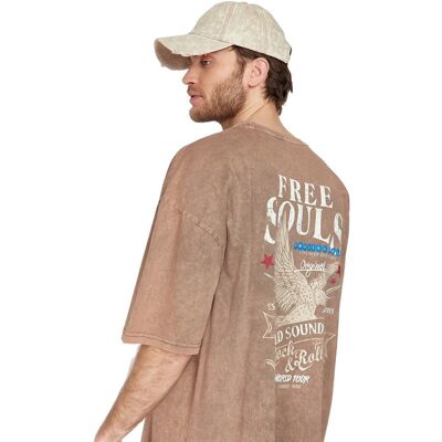 TRENDYOL MAN MĘSKI T-SHIRT BRĄZOWY Z NADRUKIEM NA PLECACH L 5DA TRENDYOL MAN MĘSKI T-SHIRT BRĄZOWY Z NADRUKIEM NA PLECACH L 5DA