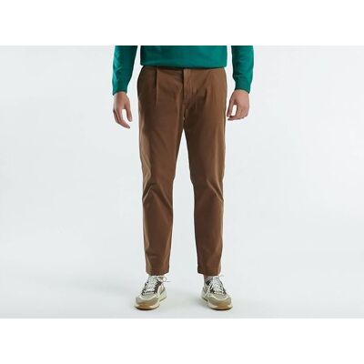 Inny producent UNITED COLORS OF BENETTON BRĄZOWE SPODNIE CHINOS 58 6FA Inny producent UNITED COLORS OF BENETTON BRĄZOWE SPODNIE CHINOS 58 6FA