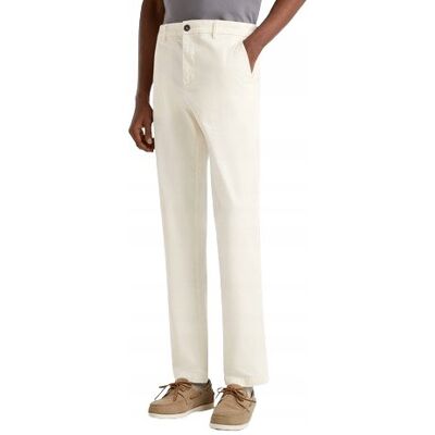 Inny producent UNITED COLORS OF BENETTON ELEGANCKIE ECRU CHINOSY BAWEŁNIANE 52 J9A Inny producent UNITED COLORS OF BENETTON ELEGANCKIE ECRU CHINOSY BAWEŁNIANE 52 J9A