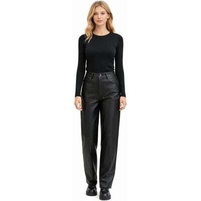 Inny producent CALVIN KLEIN CZARNE SPODNIE Z EFEKTEM SKÓRY PROSTE DŁUGIE M 1I3A Inny producent CALVIN KLEIN CZARNE SPODNIE Z EFEKTEM SKÓRY PROSTE DŁUGIE M 1I3A