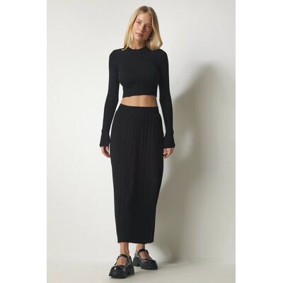 Inny producent CZARNY KOMPLET DAMSKI SWETER I SPÓDNICA PLISOWANA AKRYL S/M 5GA* Inny producent CZARNY KOMPLET DAMSKI SWETER I SPÓDNICA PLISOWANA AKRYL S/M 5GA*