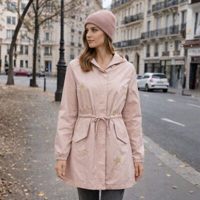 PINK BOX Kurtka parka damska pudrowy róż z kapturem gwiazdki złote wiązana w pasie UNI PINK BOX Kurtka parka damska pudrowy róż z kapturem gwiazdki złote wiązana w pasie UNI