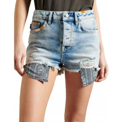 Spodenki damskie Superdry Embroidery jeansowe-W28 Spodenki damskie Superdry Embroidery jeansowe-W28